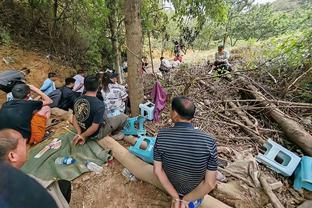 邮报：波切蒂诺帅位无忧，奥斯梅恩对加盟蓝军持开放态度